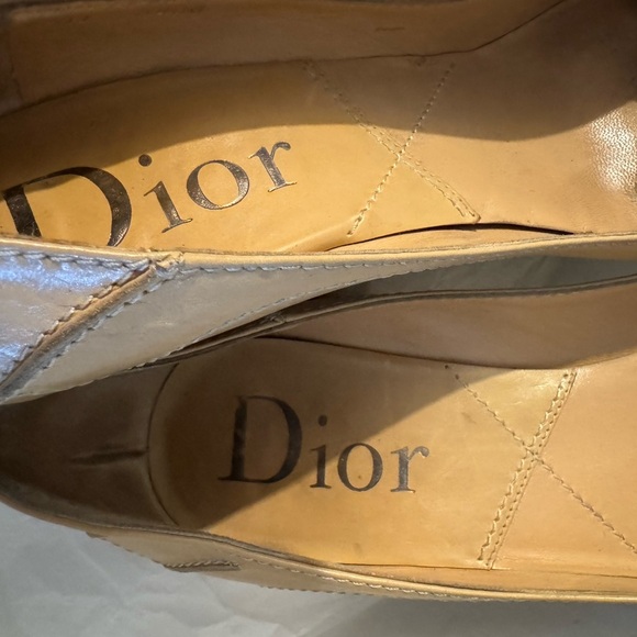 Dior Stitch Escarpin10
Beige Claire sz40 - Picture 9 of 12